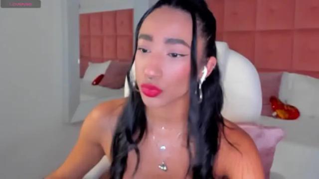 Image 8 of tammyrouse Stream on Chaturbate on 18 months ago
