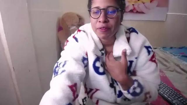 Image 2 of tamy07 Stream on Chaturbate on 24 months ago