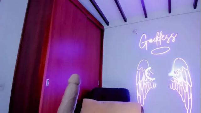 Image 2 of tamy_bennett Stream on Chaturbate on 12 days ago