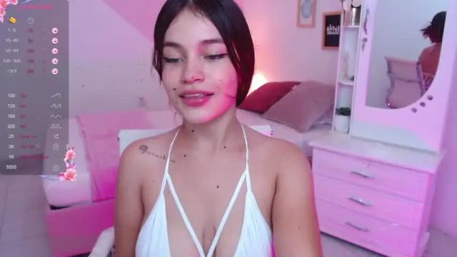 Image 4 of tania_leal Stream on Chaturbate on 12 months ago