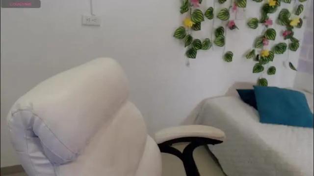 Image 2 of taniadevil_69 Stream on Chaturbate on 1 month ago