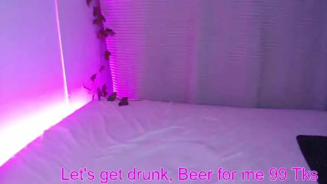 Image 11 of taniaxlove1 Stream on Chaturbate on 18 months ago
