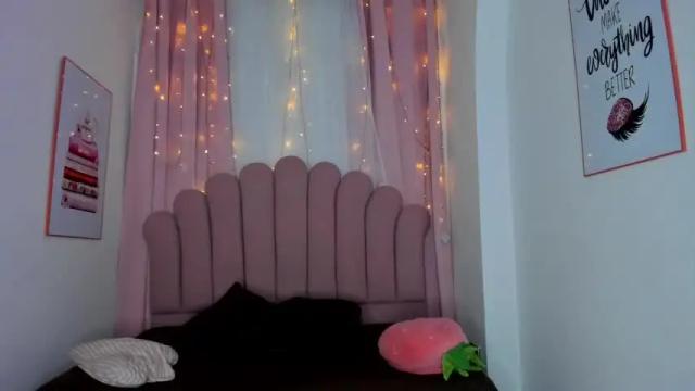 Image 7 of tannia_vargas Stream on Chaturbate on 17 months ago
