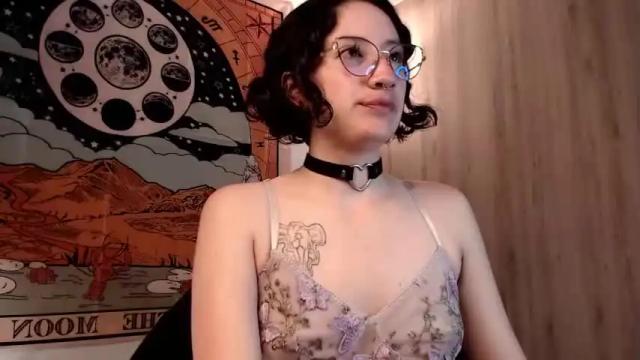 Image 2 of tanya_worldbondage Stream on Chaturbate on 12 months ago