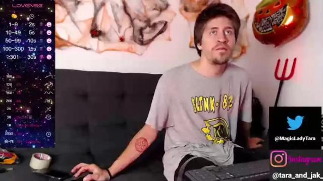 Image 6 of tara_and_jak Stream on Chaturbate on 22 months ago