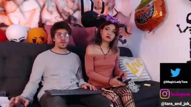 Image 4 of tara_and_jak Stream on Chaturbate on 21 months ago