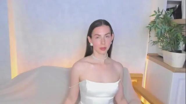 Image 3 of taraeastern Stream on Chaturbate on 6 months ago