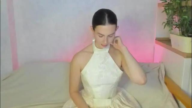 Image 2 of taraeastern Stream on Chaturbate on 21 days ago