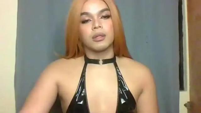 Image 7 of tarahriches Stream on Chaturbate on 1 day ago
