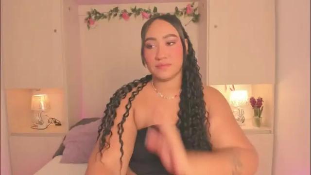 Image 7 of tarawiilson_ Stream on Chaturbate on 1 month ago