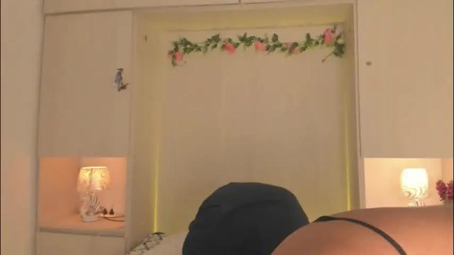 Image 7 of tarawiilson_ Stream on Chaturbate on 5 days ago