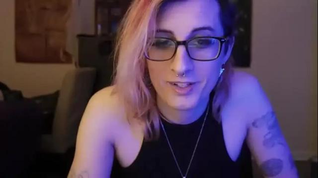 Image 4 of tarrow_halloway Stream on Chaturbate on 28 days ago