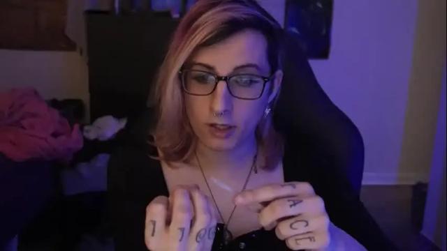 Image 3 of tarrow_halloway Stream on Chaturbate on 1 month ago