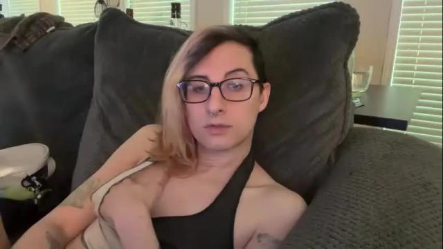 Image 10 of tarrow_halloway Stream on Chaturbate on 19 days ago