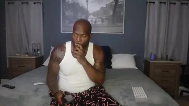 Image 2 of tasha_shawnxxx Stream on Chaturbate on 16 months ago