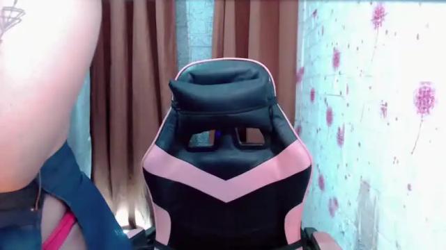 Image 2 of tastycake_sandra Stream on Chaturbate on 13 months ago