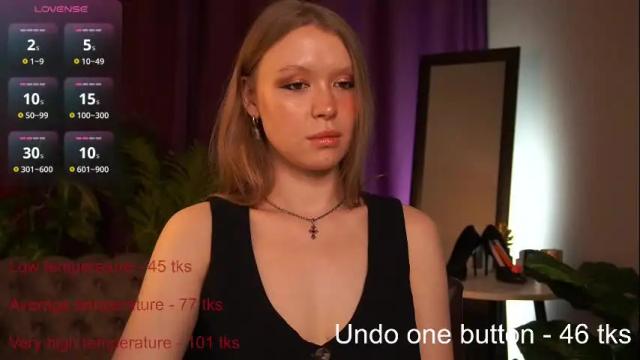 Image 10 of tatacoy Stream on Chaturbate on 3 days ago