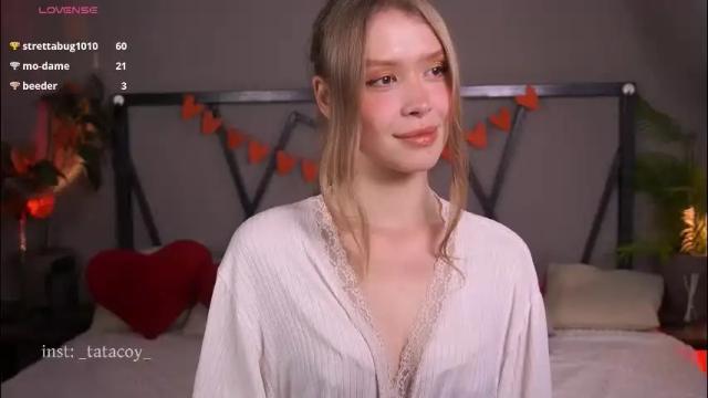 Image 2 of tatacoy Stream on Chaturbate on 27 days ago