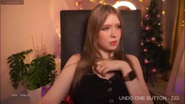 Image 6 of tatacoy Stream on Chaturbate on 5 days ago