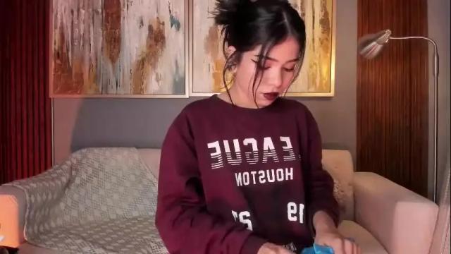 Image 3 of tati_marino Stream on Chaturbate on 14 days ago