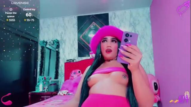 Image 12 of tatiana_kiiss Stream on Chaturbate on 2 days ago