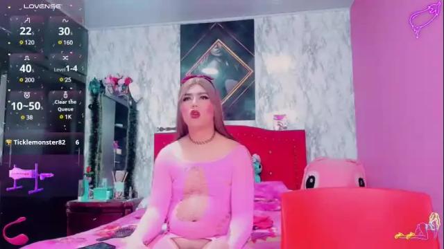 Image 10 of tatiana_kiiss Stream on Chaturbate on 23 days ago