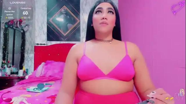Image 2 of tatiana_kiiss Stream on Chaturbate on 9 days ago