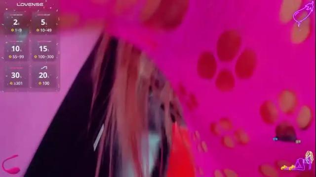 Image 6 of tatiana_kiiss Stream on Chaturbate on 9 days ago