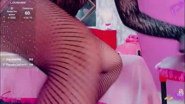 Image 7 of tatiana_kiiss Stream on Chaturbate on 4 days ago