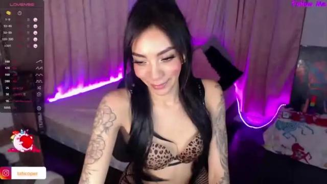Image 3 of tatiana_oficial Stream on Chaturbate on 12 months ago
