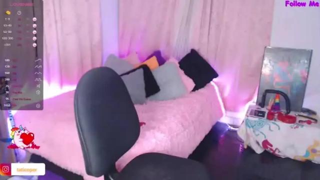 Image 6 of tatiana_oficial Stream on Chaturbate on 12 months ago