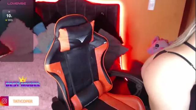Image 10 of tatiana_oficial Stream on Chaturbate on 2 months ago
