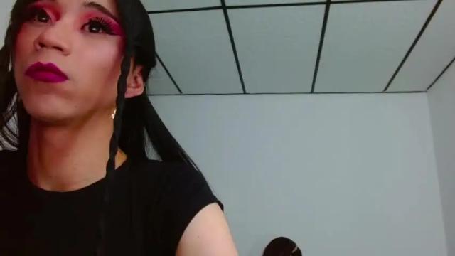 Image 2 of tatianacaliente Stream on Chaturbate on 25 months ago