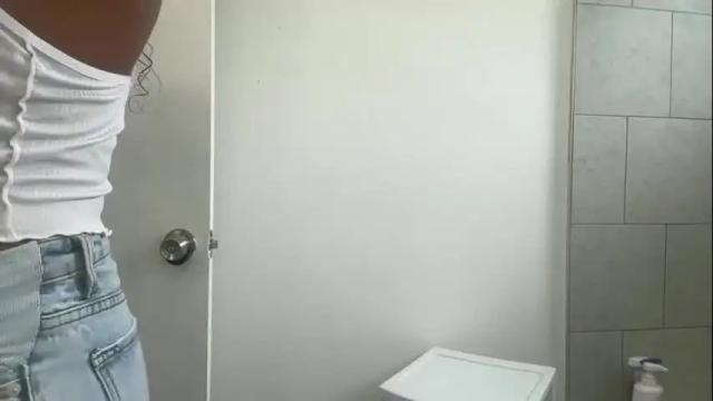 Image 3 of tatiannatease Stream on Chaturbate on 6 days ago
