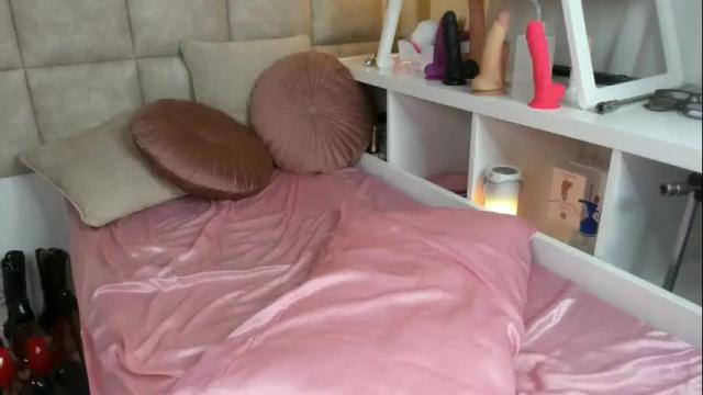 Image 8 of tatjana_official Stream on Chaturbate on 22 hours ago