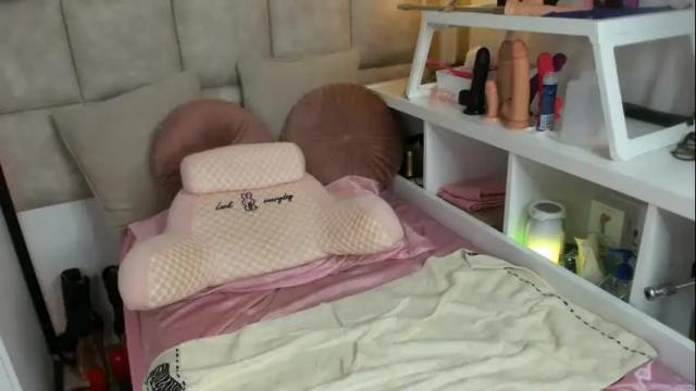 Image 7 of tatjana_official Stream on Chaturbate on 1 month ago