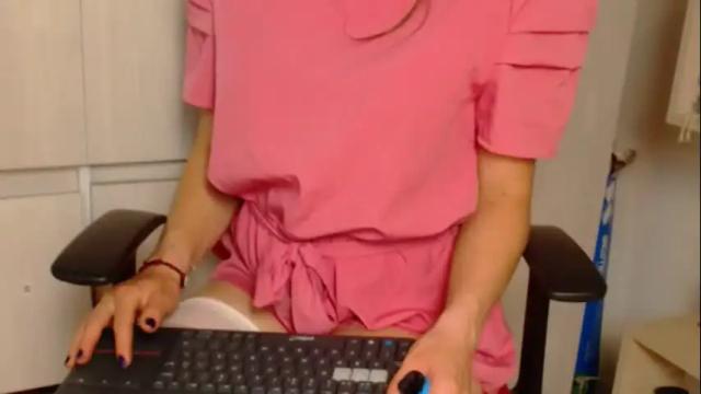Image 11 of tatjandrwshow Stream on Chaturbate on 1 month ago