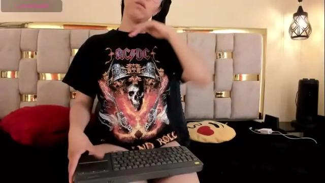 Image 4 of tattaa_3 Stream on Chaturbate on 16 days ago