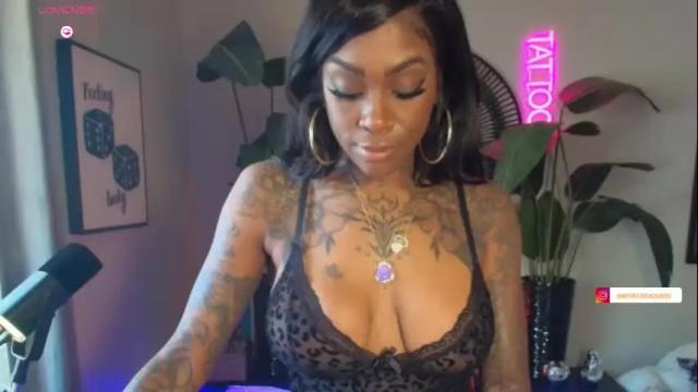 Image 11 of tatted_vixen Stream on Chaturbate on 27 days ago