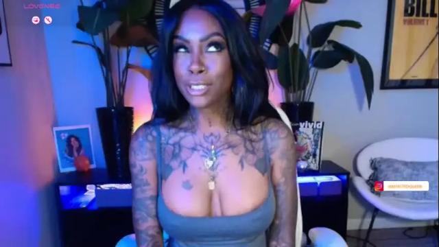 Image 3 of tatted_vixen Stream on Chaturbate on 12 days ago