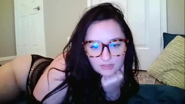 Image 8 of tattedbrunettebabe Stream on Chaturbate on 2 months ago