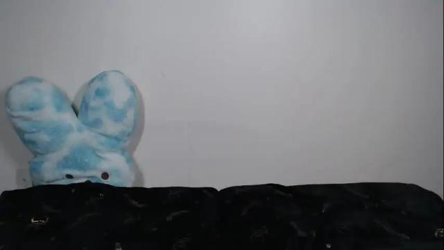 Image 6 of tattedthickandpretty Stream on Chaturbate on 6 months ago