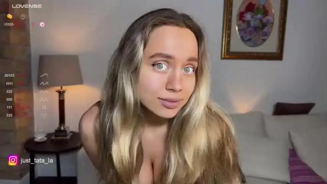 Image 11 of tatti_1 Stream on Chaturbate on 12 months ago