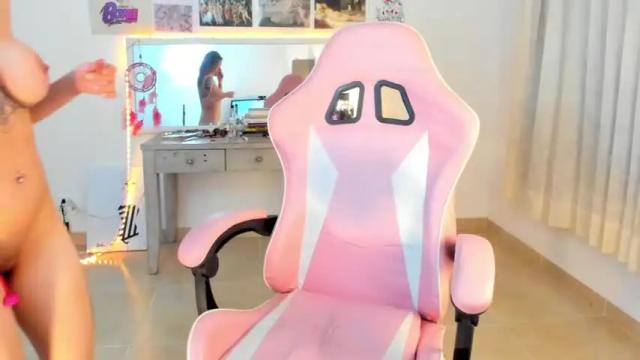 Image 6 of tattoed_bunny9 Stream on Chaturbate on 12 months ago