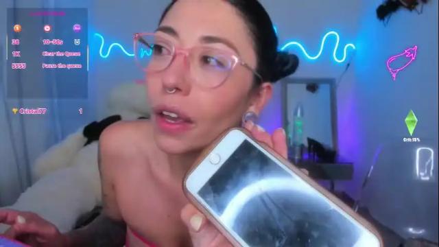Image 7 of tattoo_highmami Stream on Chaturbate on 15 days ago