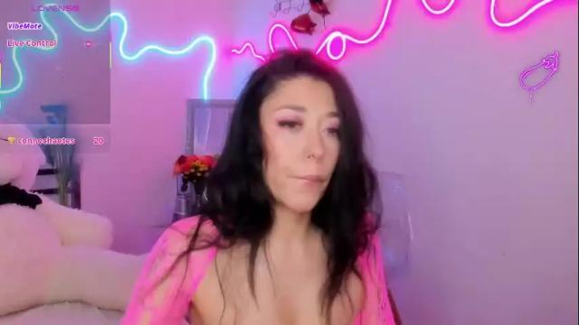 Image 7 of tattoo_highmami Stream on Chaturbate on 6 days ago
