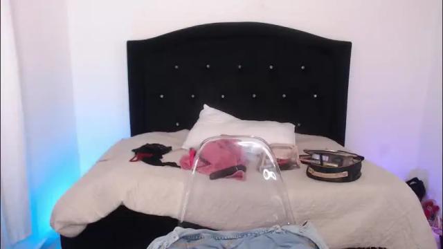 Image 3 of tattoo_highmami Stream on Chaturbate on 2 months ago