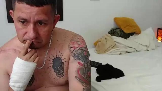 Image 4 of tattoodark_25 Stream on Chaturbate on 18 months ago
