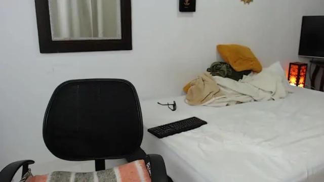Image 6 of tattoodark_25 Stream on Chaturbate on 18 months ago