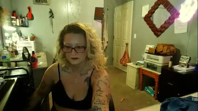 Image 3 of tattooeddirtyteacher Stream on Chaturbate on 9 days ago